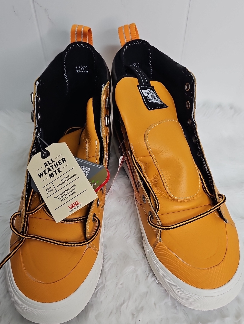 Vans Men’s Yellow High-Top Boots with White Soles